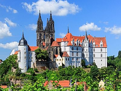 Upgrade to Prague by Private Transfer with a Stop in Meissen