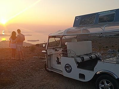 When the Sun Goes Down Private Experience with Tuk-Tuk