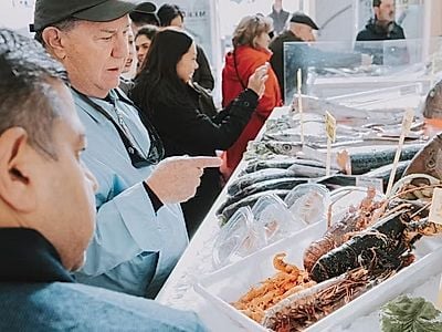 Lisbon Market – Food and Cultural Walk Group Tour