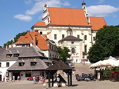 Krakow by Private Transfer with a Stop in Kazimierz Dolny
