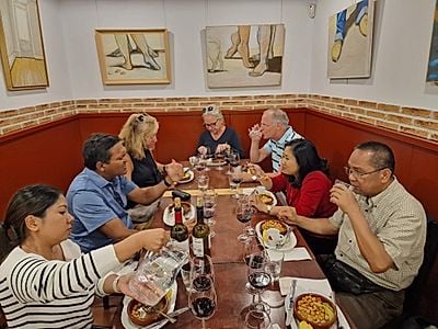 Tapas & History - Gastronomy Group Experience in the Madrid Old Town
