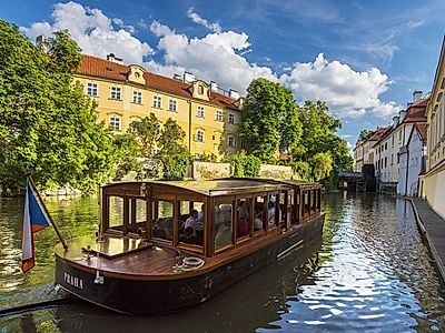 Prague Venice Sightseeing Group Cruise