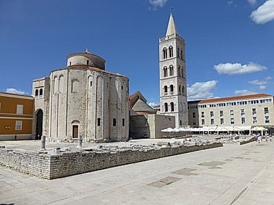 Zadar by Private Transfer with Wine Tasting at Novi Vinodolski