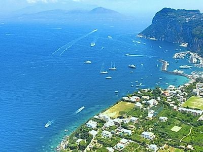 Group Boat Excursion to Capri