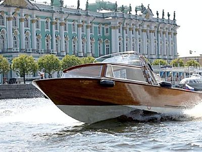 Private Boat Trip Along Rivers and Canals