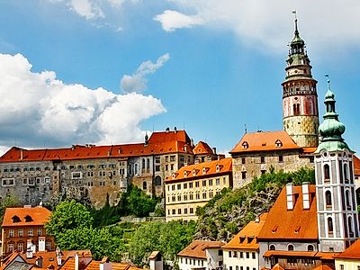 Upgrade to Prague by Private Transfer with a Stop in Mikulov or Brno